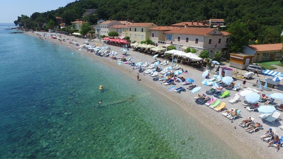 Apartman En Moscenicka Draga Exterior photo